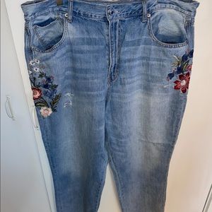 American Eagle mom jeans